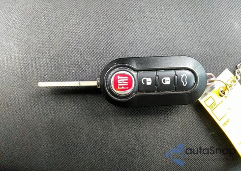 2017 Toyota Corolla Le z USA, uszkodzony, nr VIN 2T1BURHEXHC806916